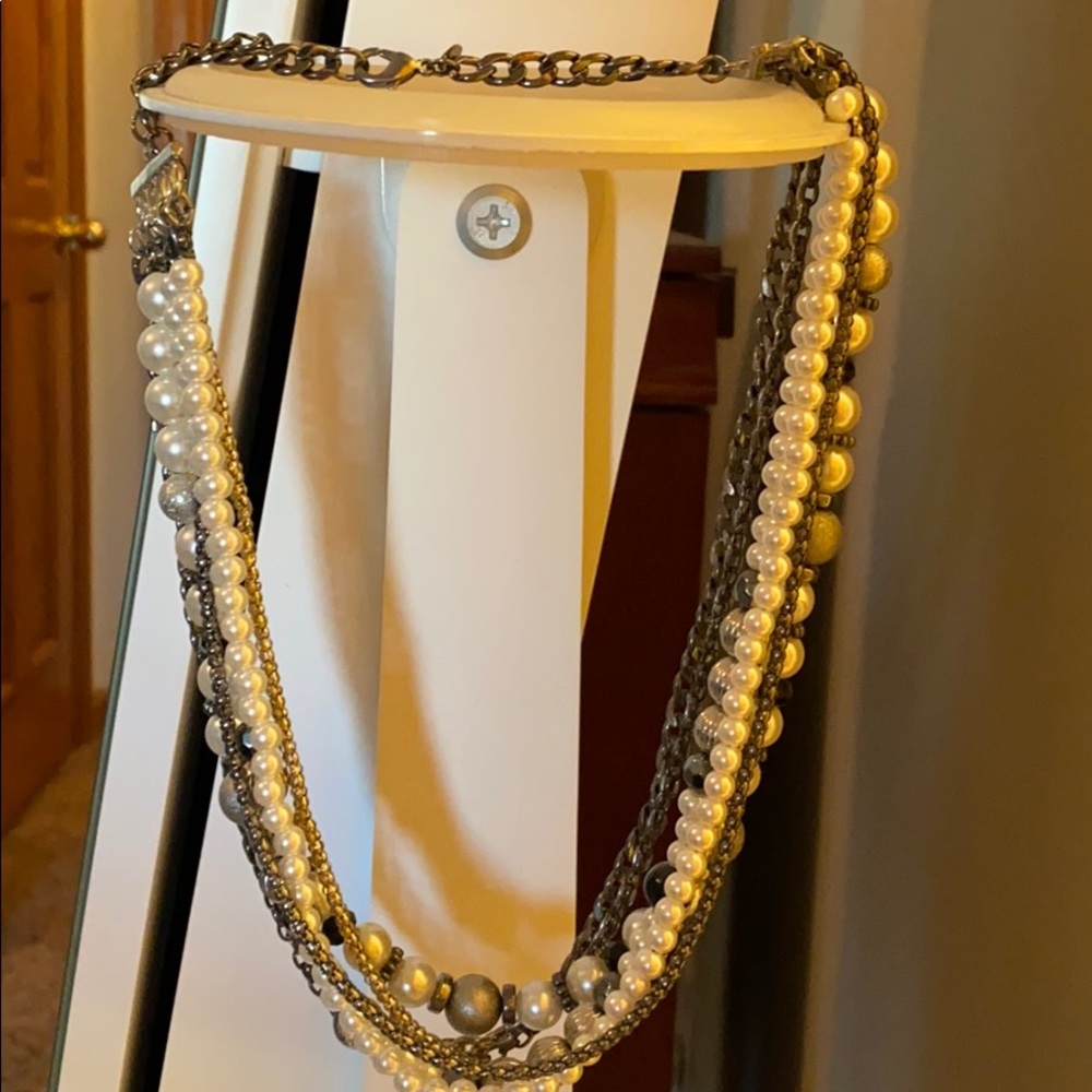 Silver & pearl necklace